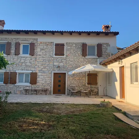 Casa Per 6 Persone Con Giardino E Portico Feriehus