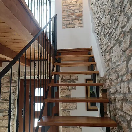 Casa Per 6 Persone Con Giardino E Portico * Galižana